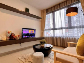 2BR with Free Parking, Near Central I-City, Theme Park, SOGO & iCCC